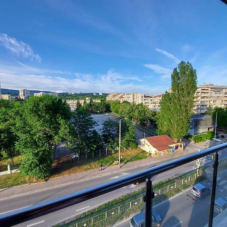 Grey Apartment Varna Bagian luar foto
