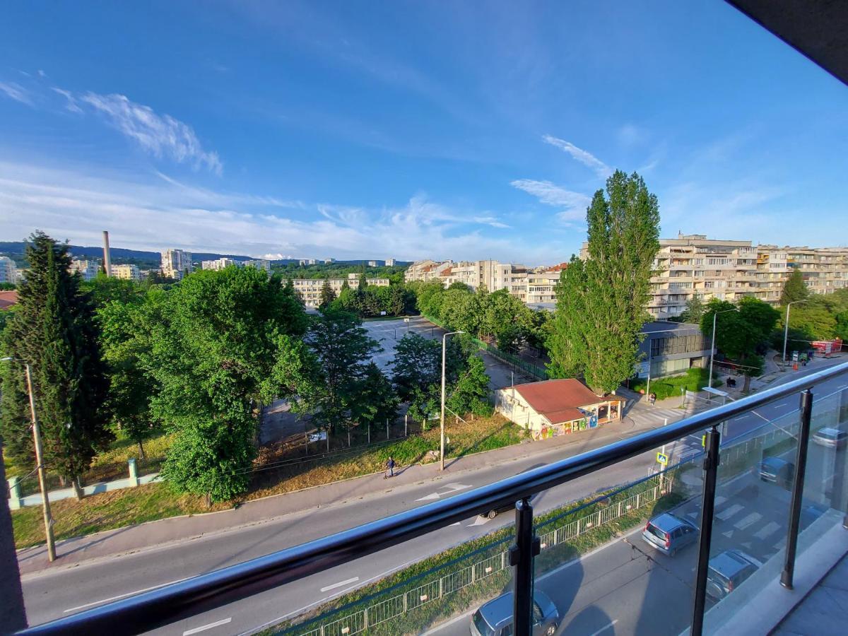 Grey Apartment Varna Bagian luar foto