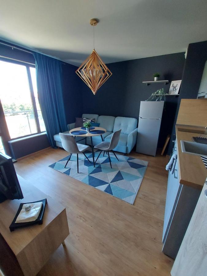 Grey Apartment Varna Bagian luar foto